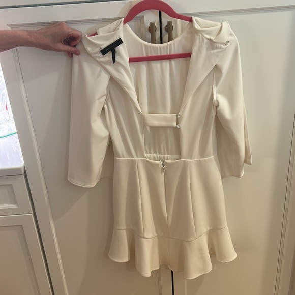 white bcbg dress size 4 worn once - Picture 3 of 4